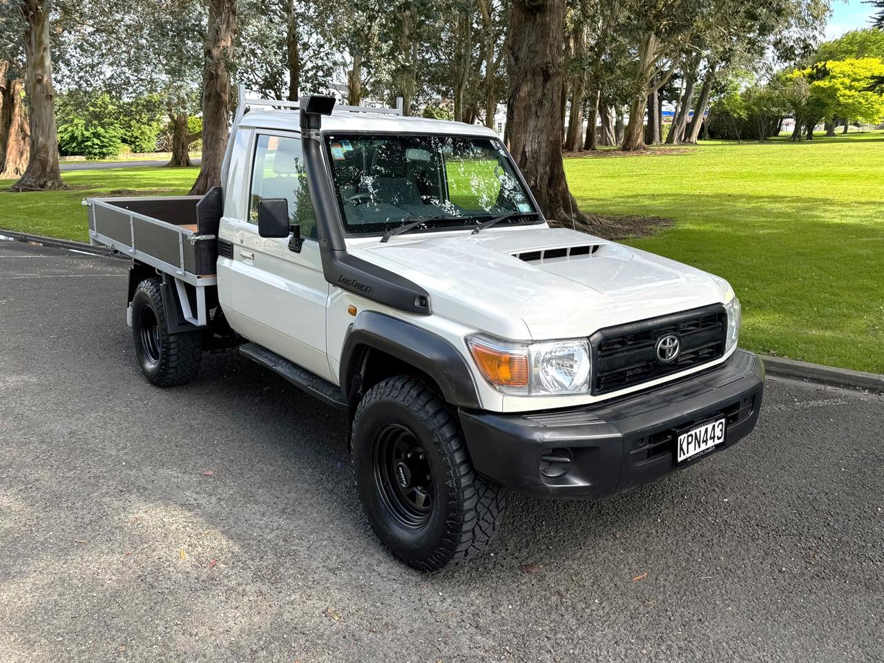 2017 Toyota Landcruiser