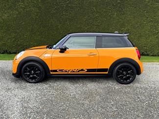 2014 Mini Cooper - Thumbnail