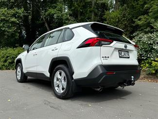 2020 Toyota Rav4 - Thumbnail