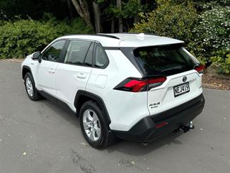 2020 Toyota Rav4 - Thumbnail