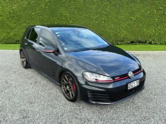 2014 Volkswagen Golf - Thumbnail