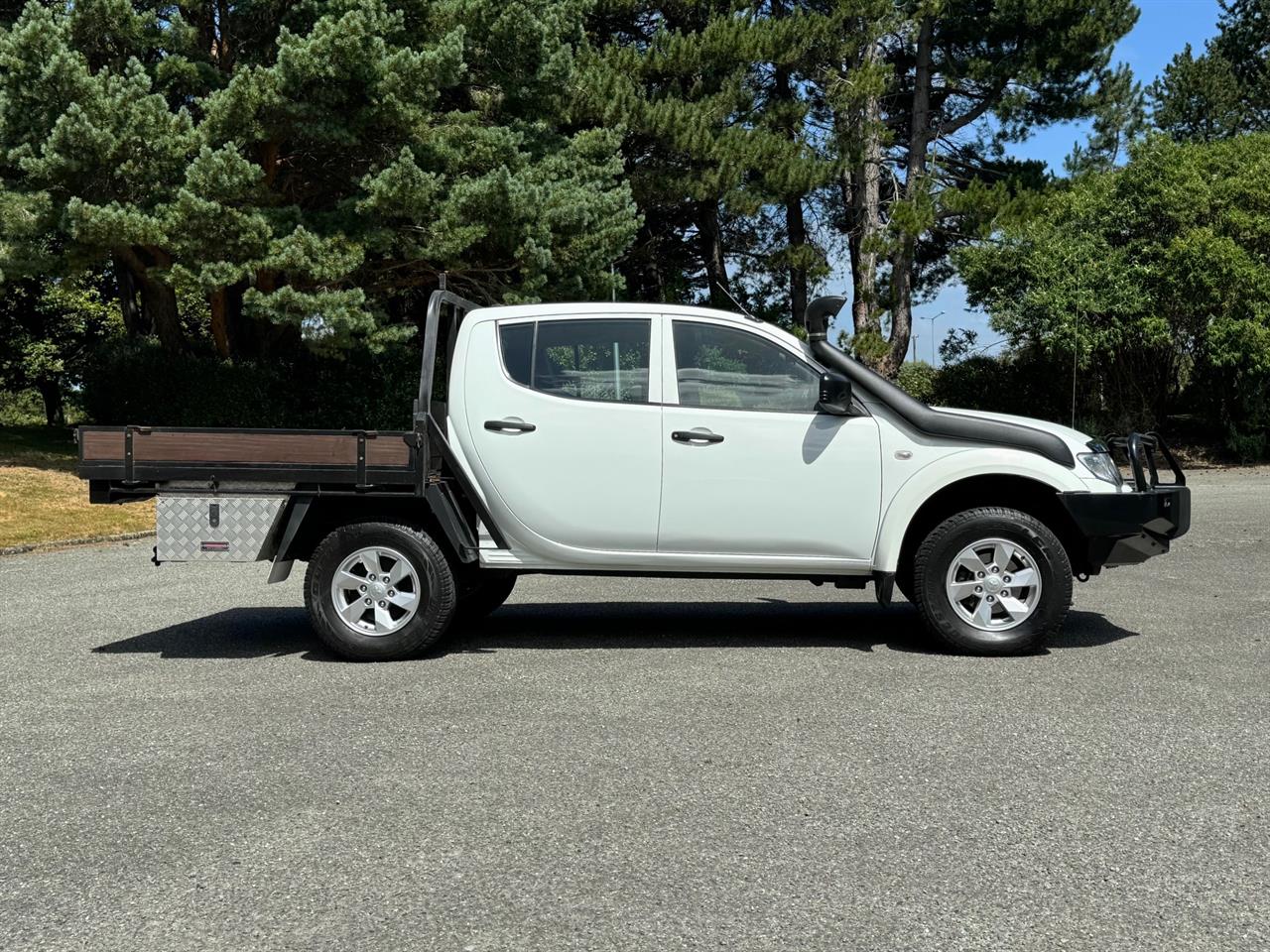 2014 Mitsubishi Triton