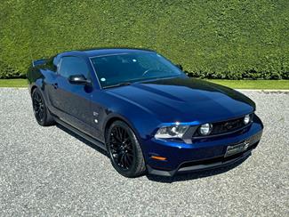 2010 Ford Mustang - Thumbnail