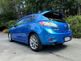 2013 Mazda Axela - Thumbnail