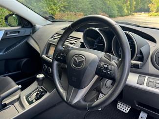 2013 Mazda Axela - Thumbnail