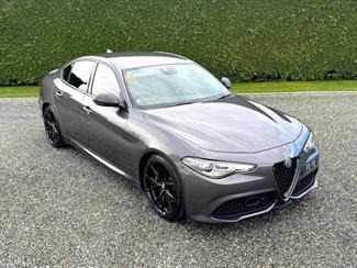 2018 Alfa Romeo Giulia - Thumbnail