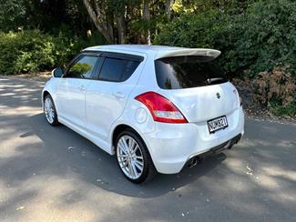 2012 SUZUKI SWIFT - Thumbnail