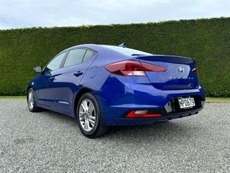 2019 Hyundai Elantra - Thumbnail