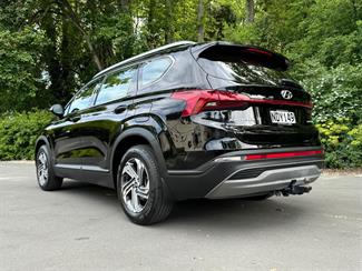 2020 Hyundai Santa Fe - Thumbnail