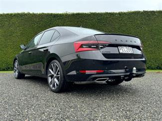 2022 Skoda Superb - Thumbnail