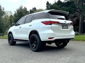 2019 TOYOTA Fortuner - Thumbnail