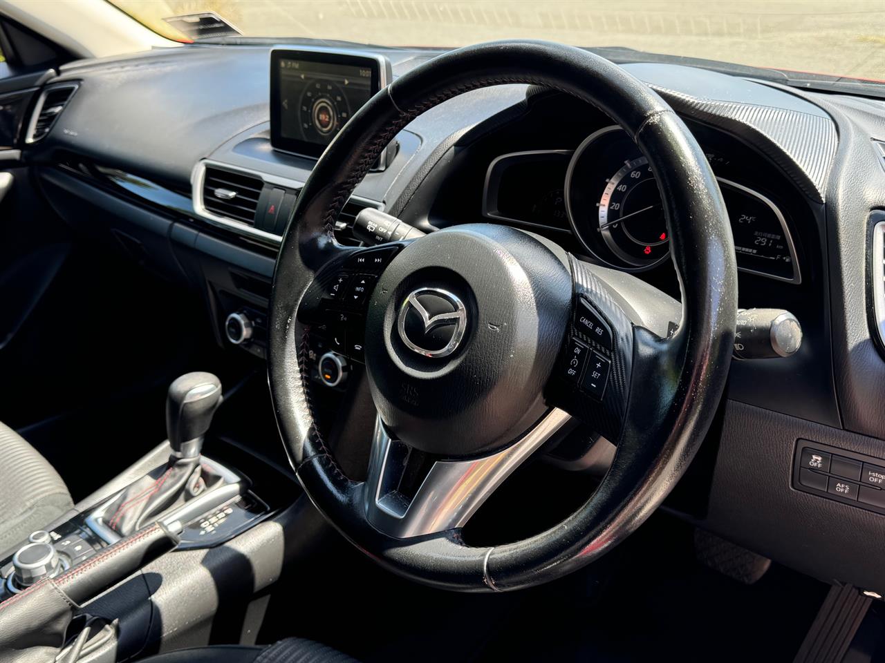 2016 Mazda Axela