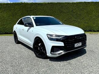 2019 Audi Q8 - Thumbnail