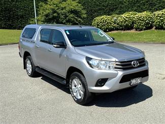 2017 Toyota Hilux - Thumbnail