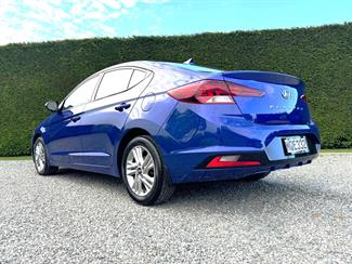 2019 Hyundai Elantra - Thumbnail