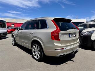 2017 Volvo XC90 - Thumbnail