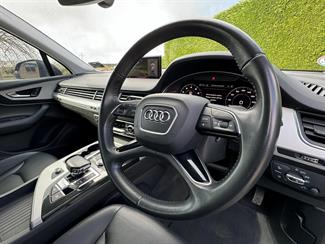 2018 Audi Q7 - Thumbnail