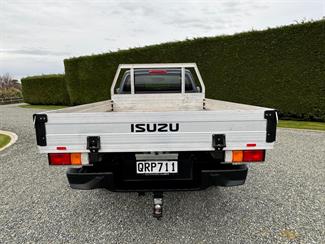 2022 Isuzu D-Max - Thumbnail