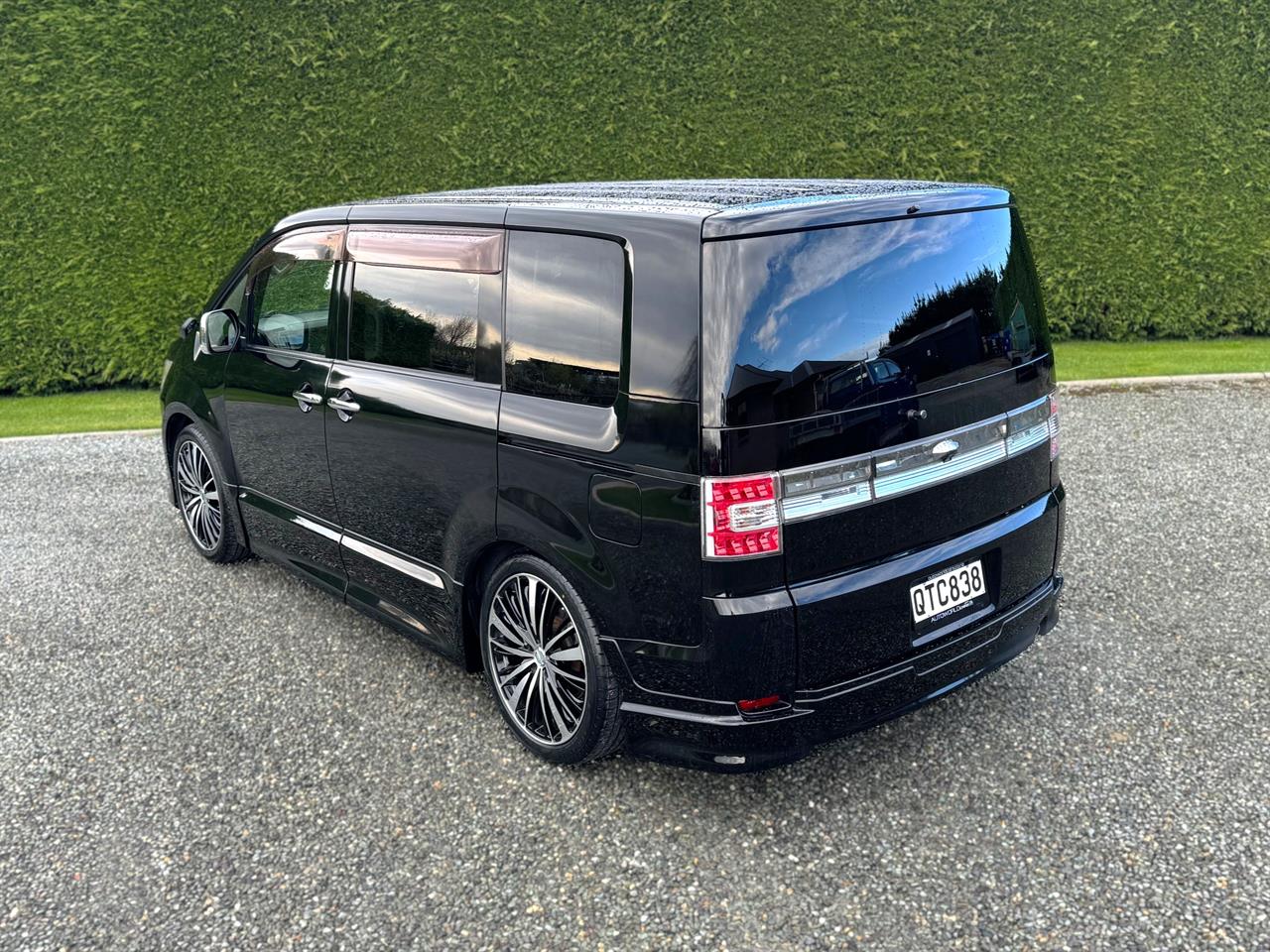 2013 Mitsubishi Delica