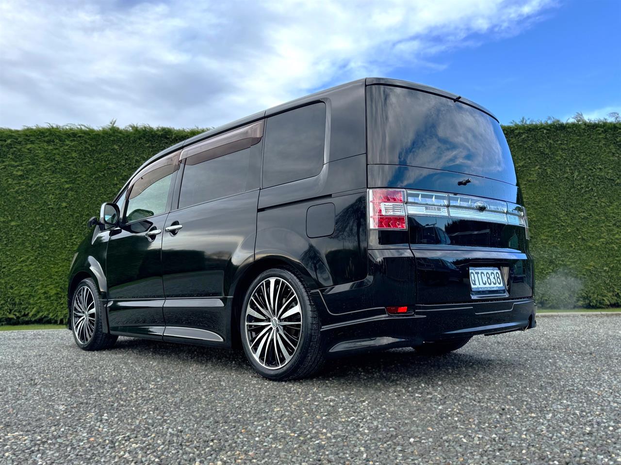 2013 Mitsubishi Delica