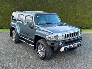 2009 Hummer H3 - Thumbnail