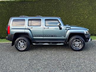 2009 Hummer H3 - Thumbnail