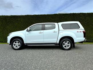 2019 Isuzu D-Max - Thumbnail