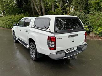 2021 Mitsubishi Triton - Thumbnail