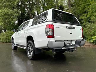 2021 Mitsubishi Triton - Thumbnail